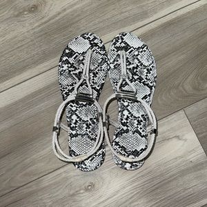 Guess sandals